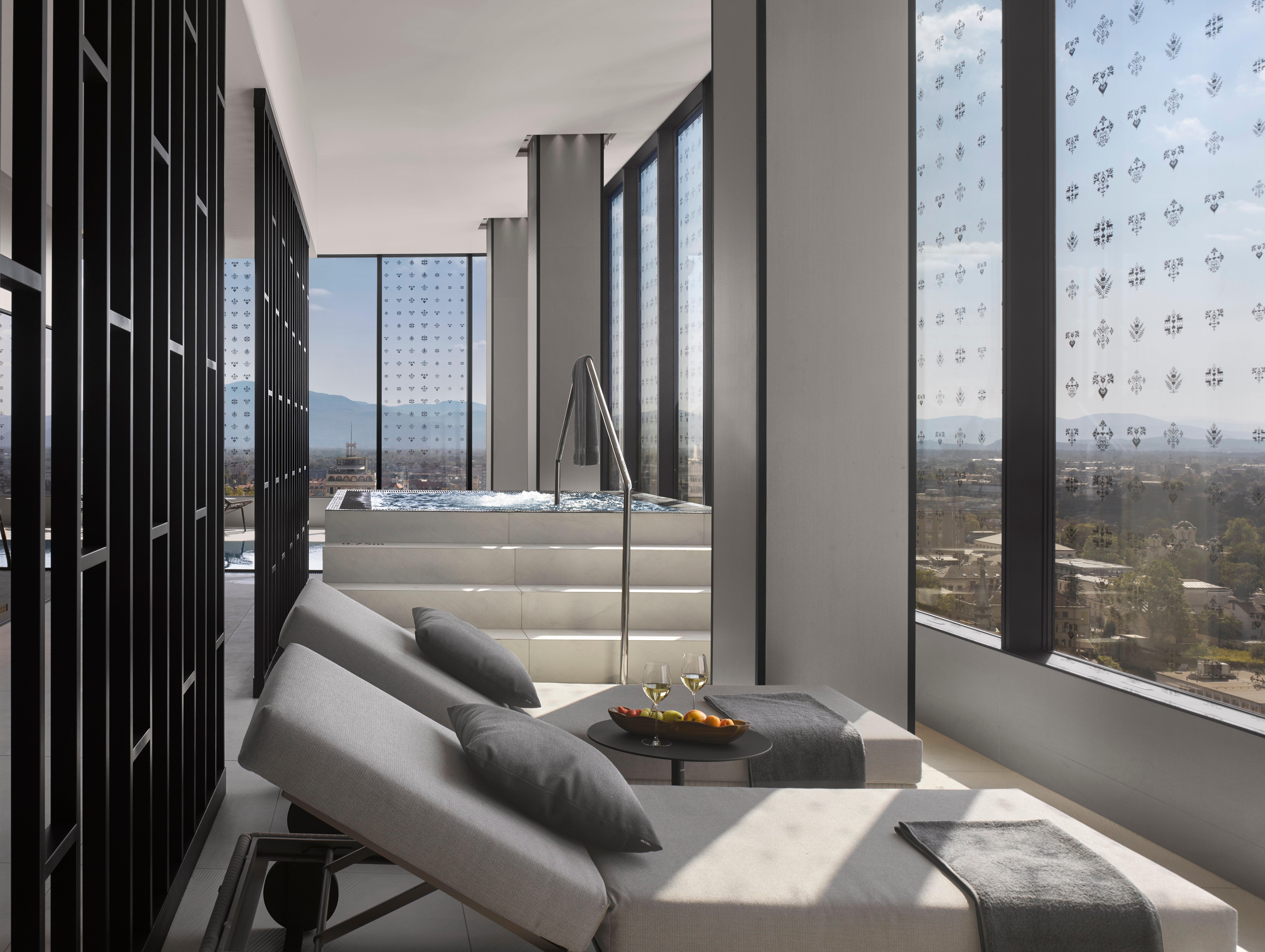 Intercontinental - Ljubljana By Ihg Hotel Luaran gambar The spa at the Ritz-Carlton, Downtown, Los Angeles