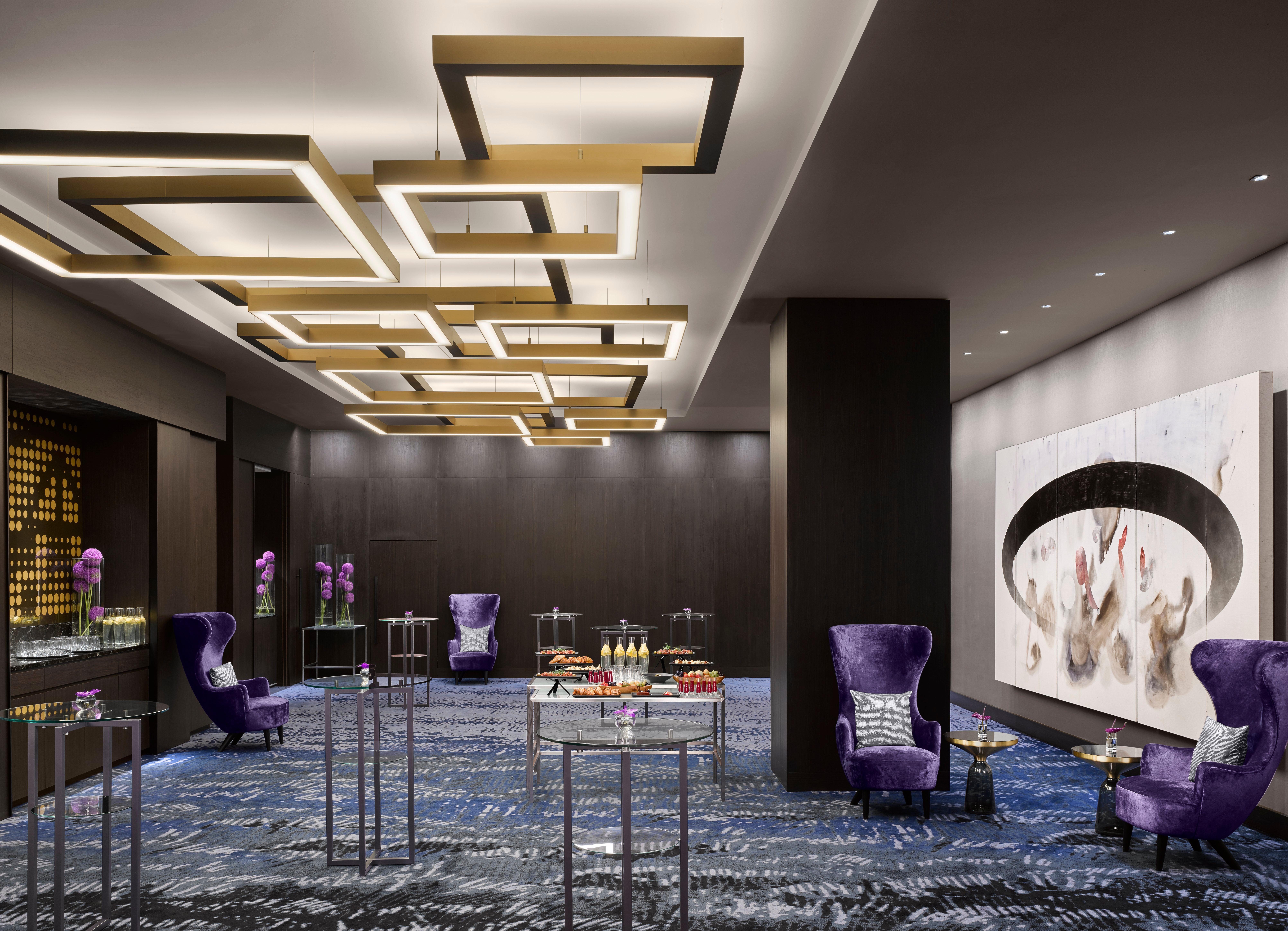 Intercontinental - Ljubljana By Ihg Hotel Luaran gambar The W Lounge at Beijing Capital International Airport