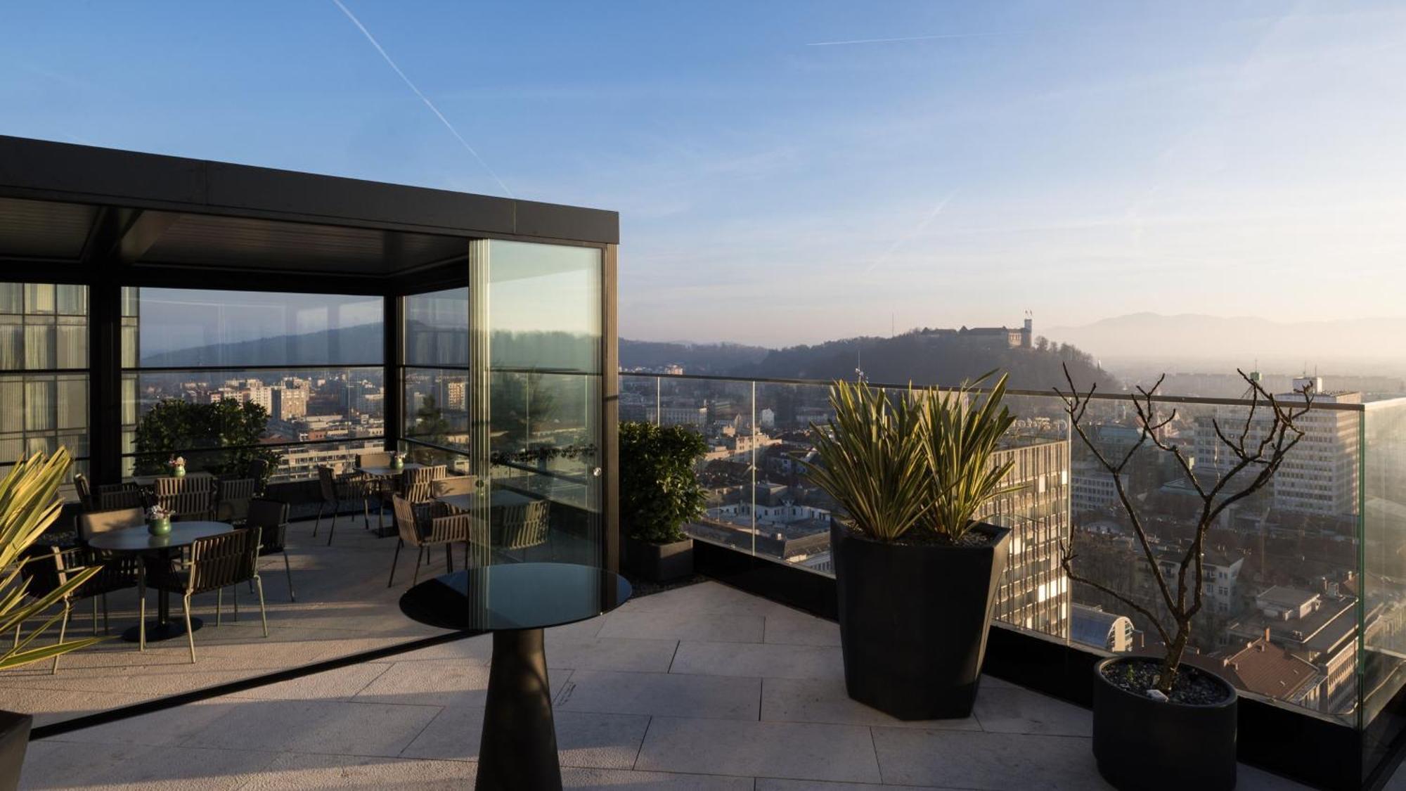 Intercontinental - Ljubljana By Ihg Hotel Luaran gambar View from the rooftop